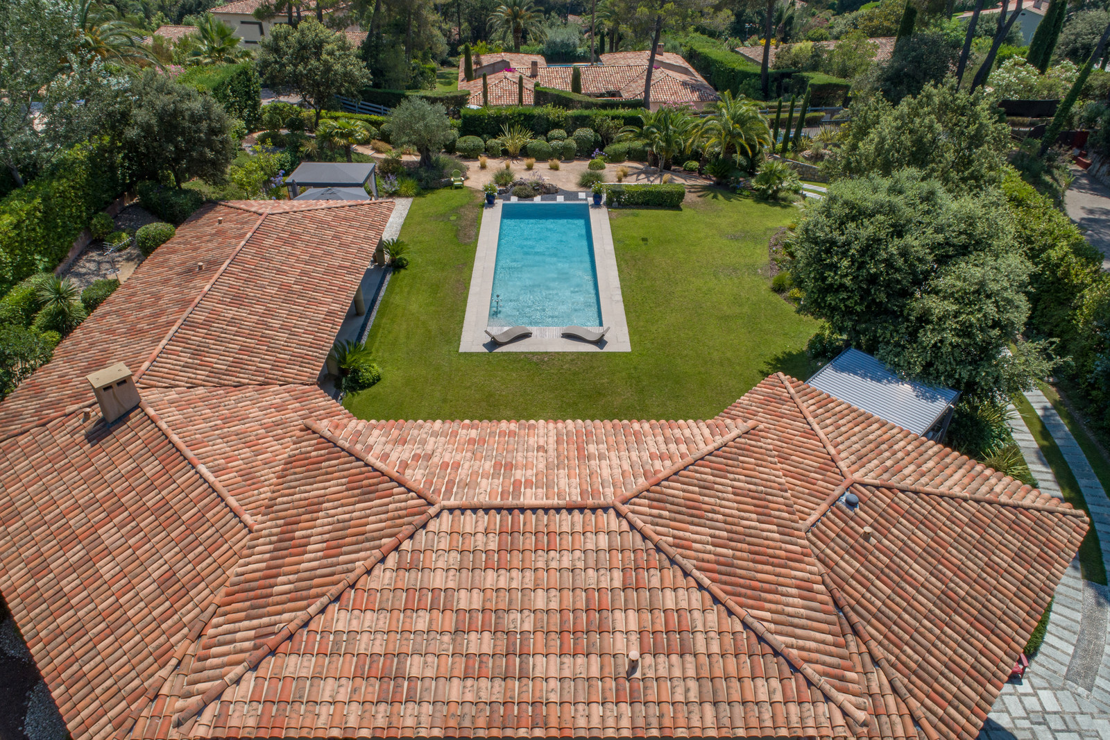 VILLA DE PRESTIGE