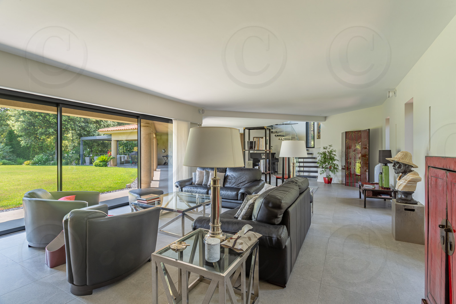 VILLA DE PRESTIGE
